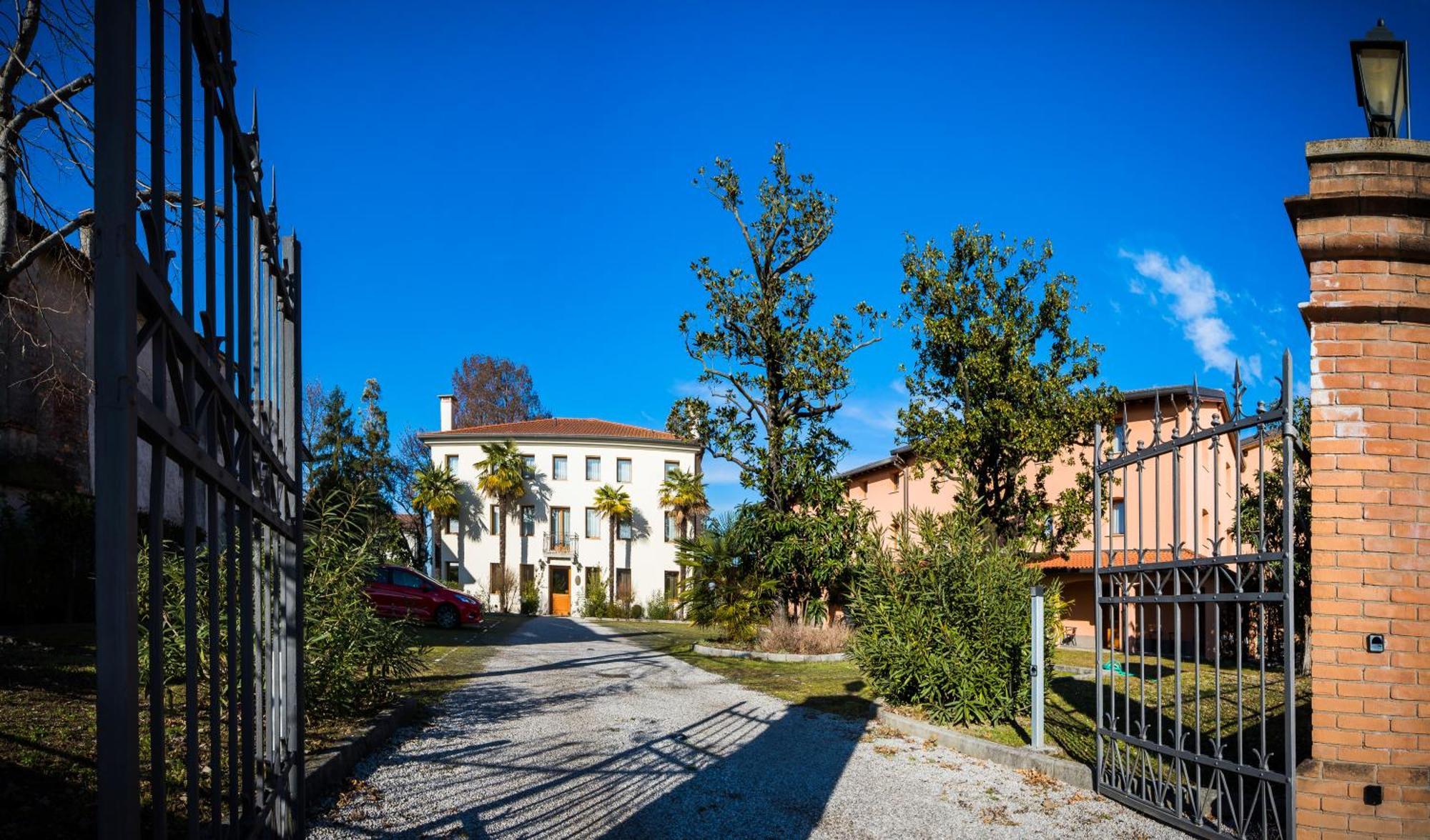 Hotel Dall'Ongaro Ghirano Εξωτερικό φωτογραφία