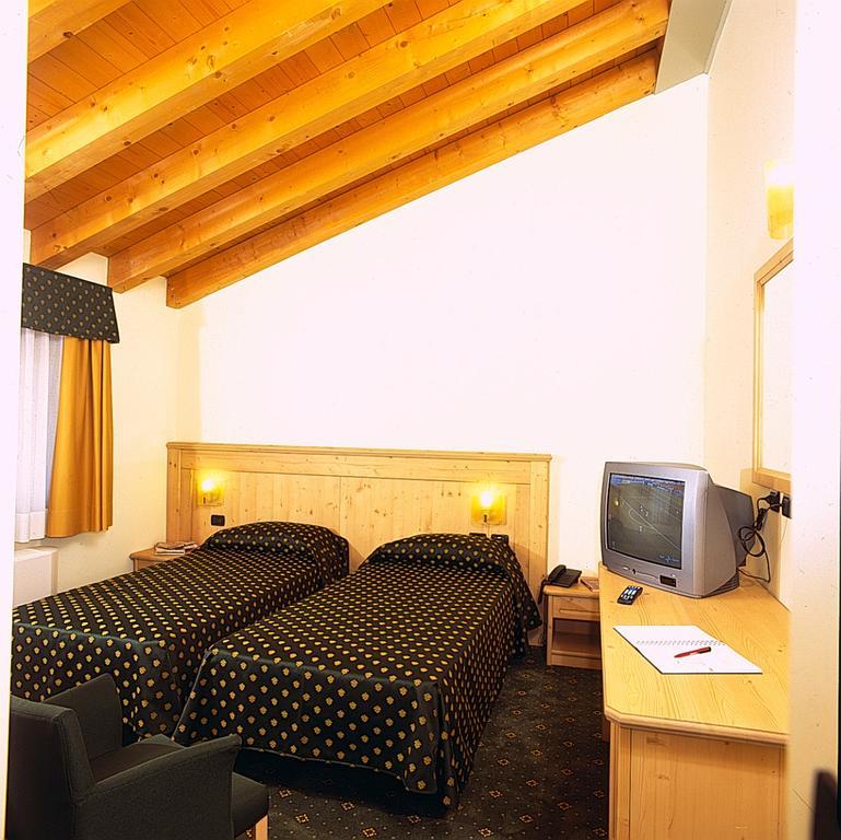 Hotel Dall'Ongaro Ghirano Εξωτερικό φωτογραφία