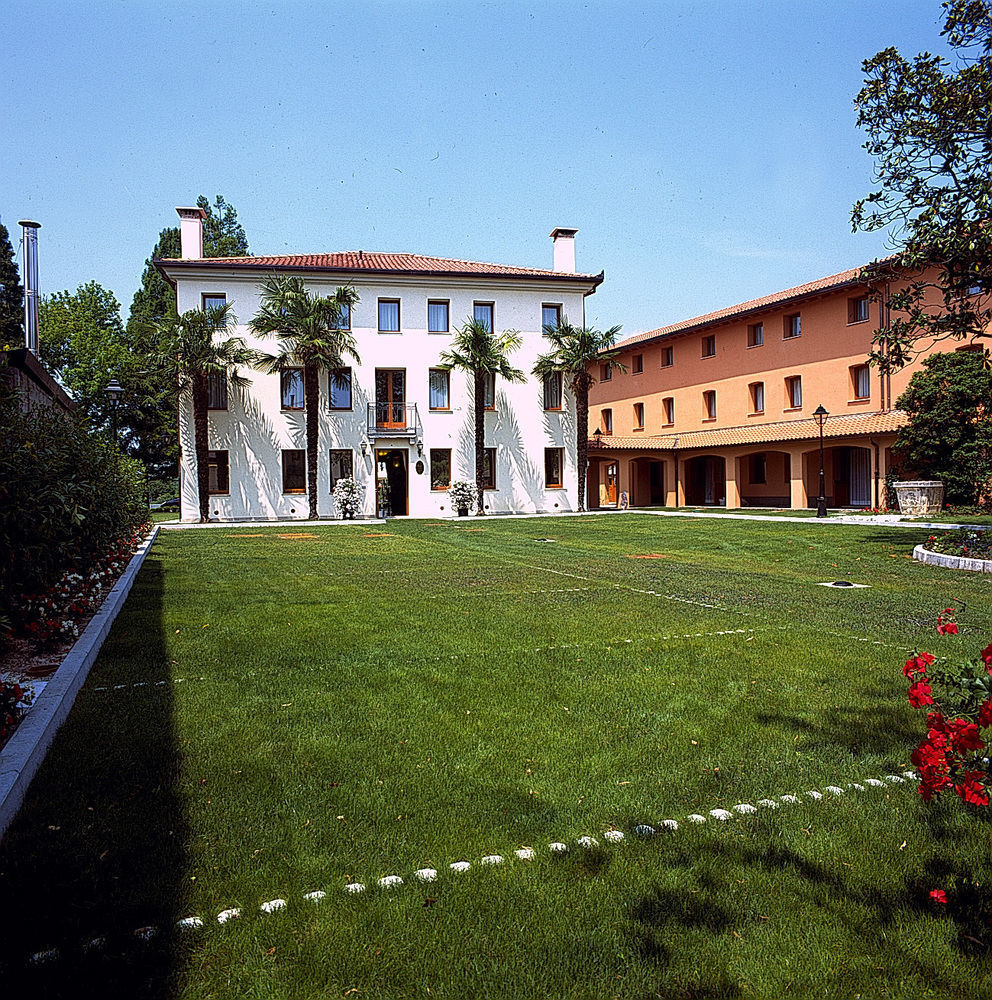 Hotel Dall'Ongaro Ghirano Εξωτερικό φωτογραφία