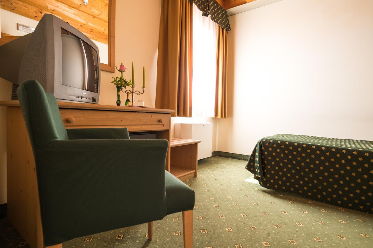 Hotel Dall'Ongaro Ghirano Εξωτερικό φωτογραφία