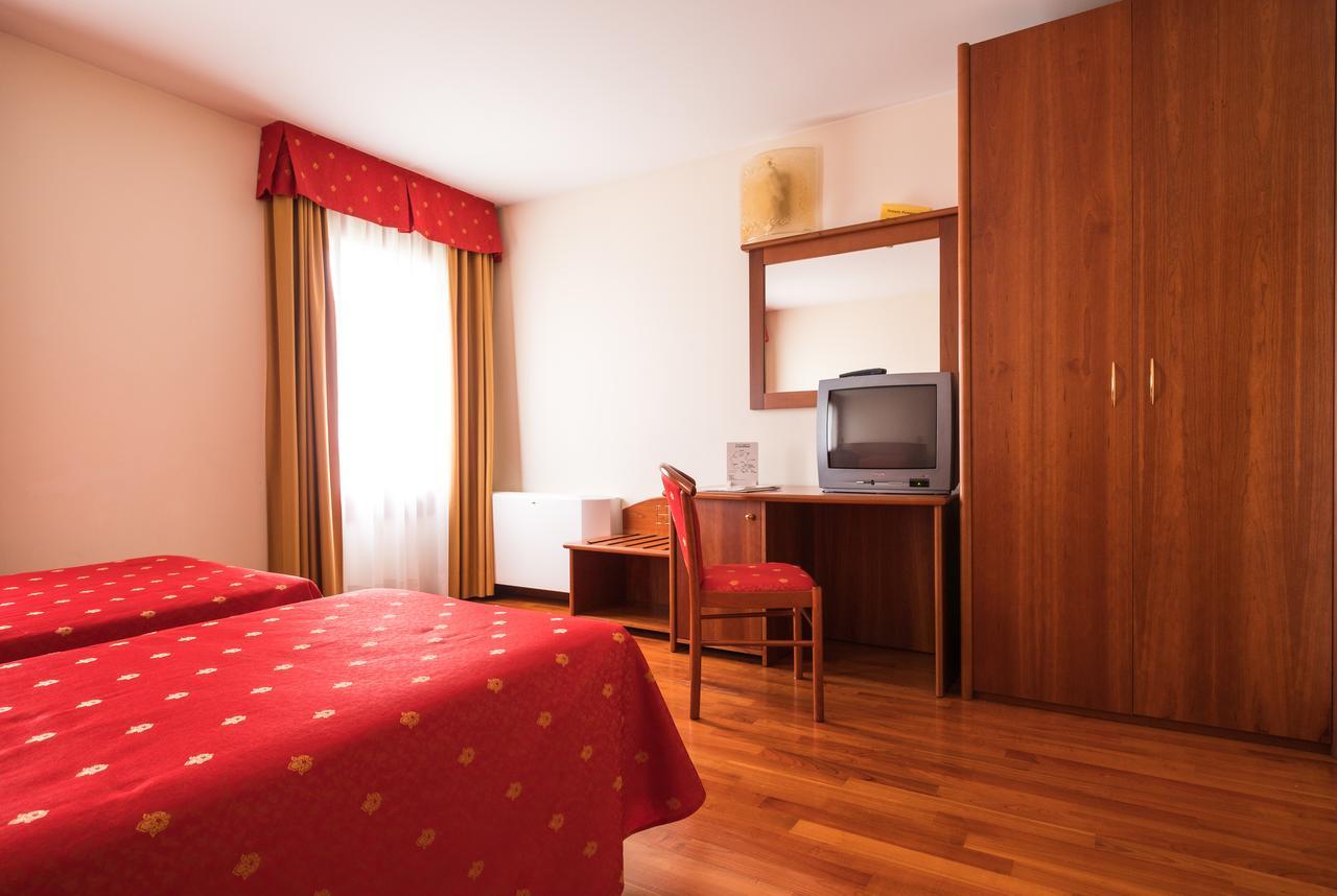 Hotel Dall'Ongaro Ghirano Εξωτερικό φωτογραφία