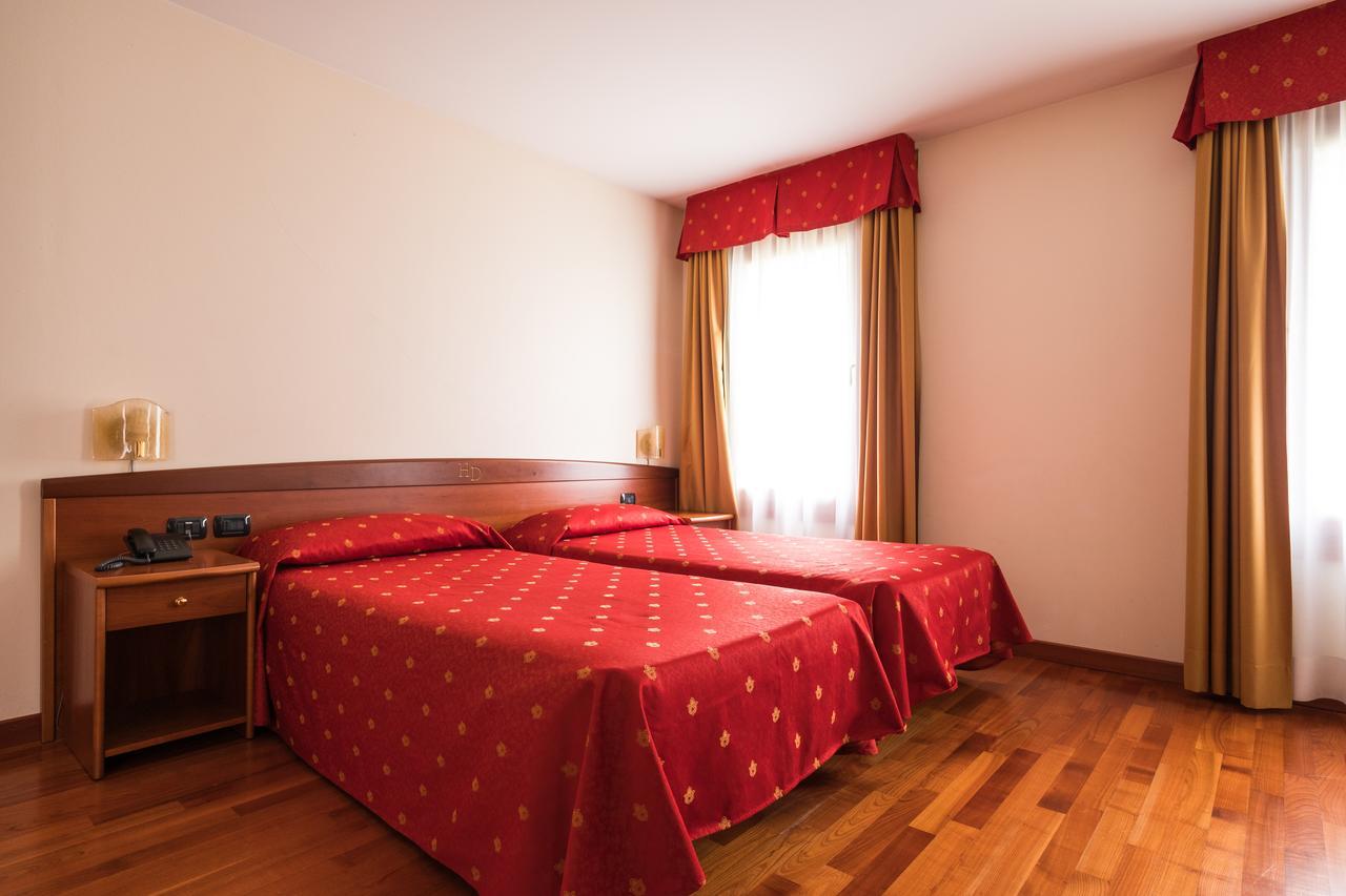 Hotel Dall'Ongaro Ghirano Εξωτερικό φωτογραφία